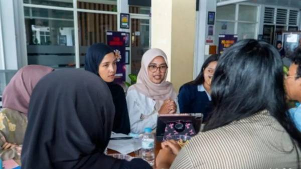 Surabaya Tekan Risiko Krisis Mental Mahasiswa, Unesa Dorong Literasi lewat Diskusi Buku Psikologi Rahmat Sudrajat