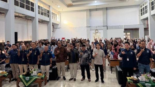 DJKN Jatim Kenalkan Lelang Modern kepada Ratusan Mahasiswa UMG