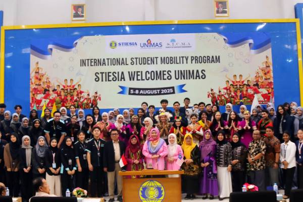 STIESIA Surabaya dan UNIMAS Malaysia Jalin Kolaborasi Global Lewat Student Mobility Program 2025