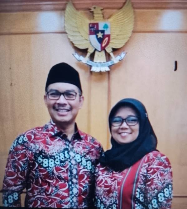 Dwikisworo Setyowireni: Setia Mengabdi dan Menguatkan di Balik Kepemimpinan