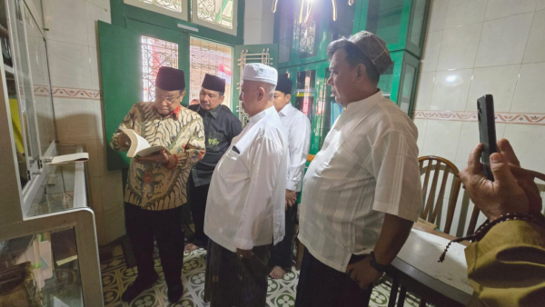 Sosok Ulama dan Penjaga Manuskrip NU Gresik