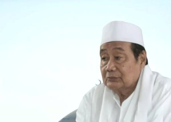 Kiai Penjaga Moral Politik Umat