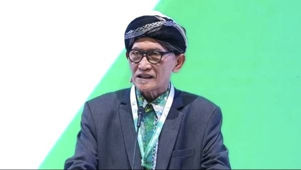 Pimpin PBNU Periode Kedua, Ini Rekam Jejak dan Kiprah KH Miftachul Akhyar