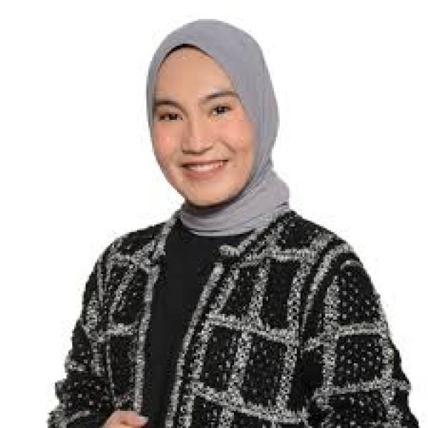Tembus Beasiswa Bergengsi Inggris Lewat Esai