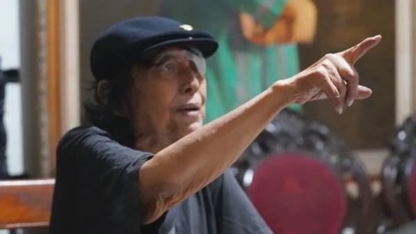 Mansyur HB Pelukis Tiga Generasi yang Setia Mengabadikan Indonesia Lewat Kanvas