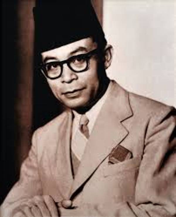 Dalam Kenangan Anak-anaknya