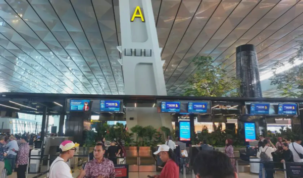 Dampak Abu Vulkanik Krakatau, Operasional Bandara Soetta Dihentikan Sementara Sampai Sore