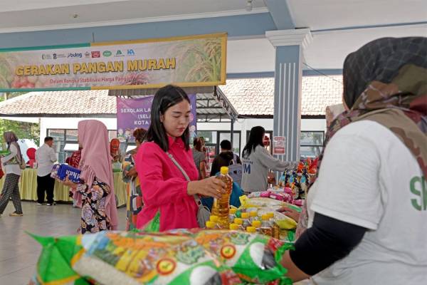 Pemkot Surabaya Kembali Gelar Pasar Murah di Lidah Wetan, Beras dan Minyak Dijual di Bawah Harga Pasar