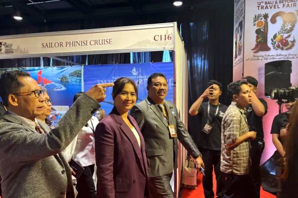 Wamen Pariwisata Nilai Pelemahan Rupiah Bisa Dongkrak Kunjungan Wisman