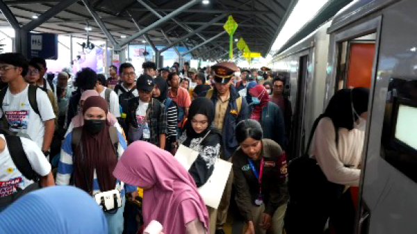 Puncak Mudik Lebaran 2026, KAI Daop 8 Surabaya Layani Lebih dari 50 Ribu Penumpang