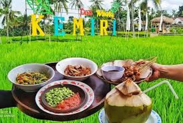 Viral! Kampung Kemiri Jember, Tempat Makan di Tengah Dua Sungai yang Jadi Surga Kuliner Alam