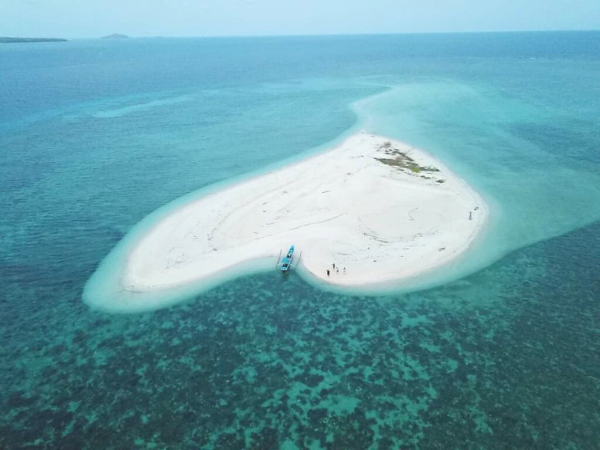 Surga Tersembunyi Bawean, Deretan Spot Eksotis Ini Wajib Masuk Daftar Liburan