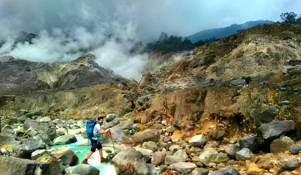 Pendakian Gunung Salak Kembali Dibuka, Ini Aturan Baru yang Wajib Diketahui