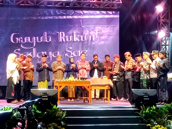 Meriahkan HUT ke-24, Kecamatan Junrejo Hidupkan “Tempo Doeloe” di Desa Tlekung