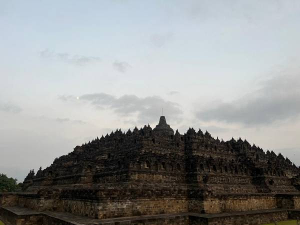 Soal Pemasangan Chatra Borobudur, Kemenag Jelaskan Perspektif Keagamaannya